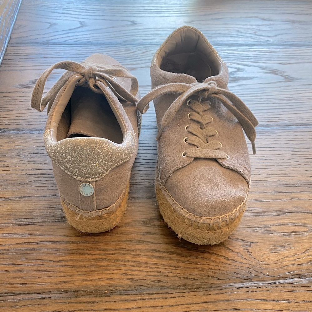 Steve Madden leather platform sneaker